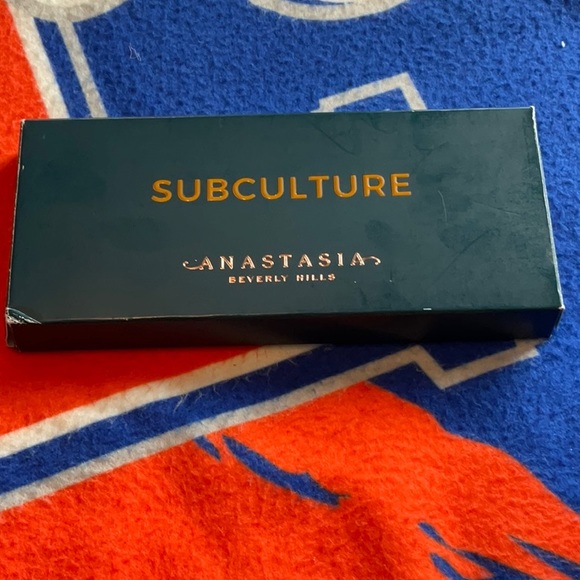 Anastasia Subculture Eye Shadow Palette (14 colors), NWT - Picture 2 of 7
